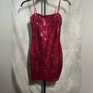 HOCO mini dress, red, fits size 6 female - worn 1x bought new at Camilla’s